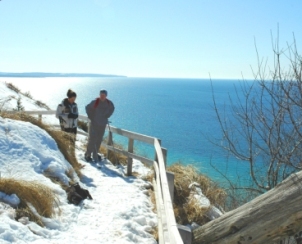 017MITraverseCitySnowshoe