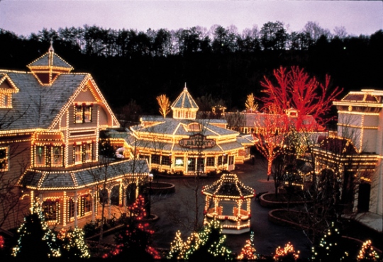 Pigeon Forge Winterfest Holiday Lights at Dolywood