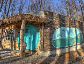 Hobbit House at Maryland Treehouse Camp