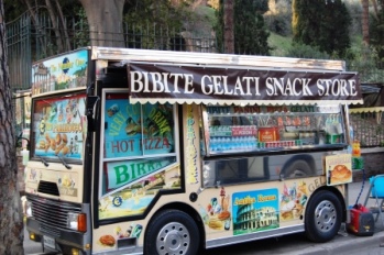 Gelato Bus Family Fun in Rome