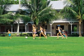 378NaplesBeachHotelLawn