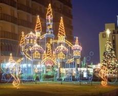 417VBHolidayLightsRoundUpPage