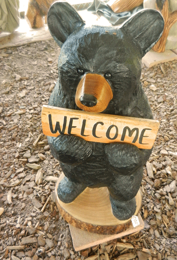 Welcome Bear sculptures populate Pigeon Forge.