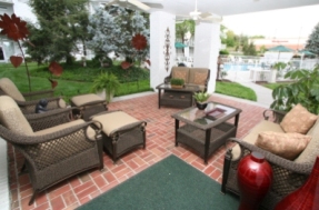 569TNAppleValeyPatio