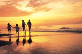 719MBFamilyonBeach