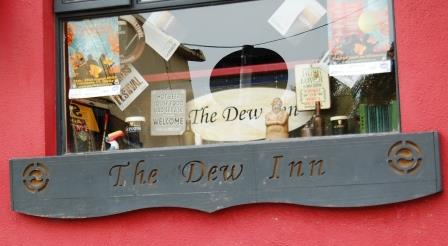 Dew Inn - Hot Beer, Lousy Food, Bad Service, Welcome.