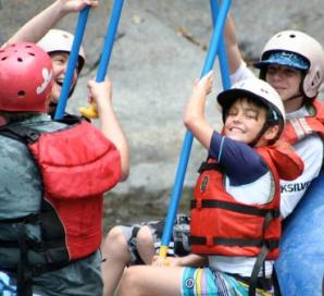 Cossta Rica Thomson Family Adventure Ratfting