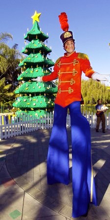 LEGOLAND California Christmas Tree & Soldier.