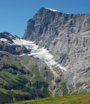 ECHO Trails Furenalp Hiking to the Sky